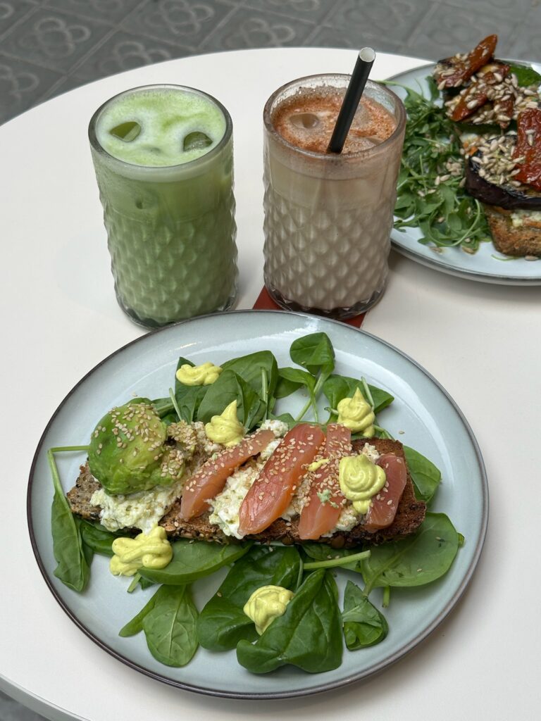 Restaurante sin gluten en Barcelona: Generation B 10 brunch saludable en eixample terraza